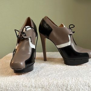 L.A.M.B. Leather Color Block High Heel Lace-up Shoes In Brown White Black 8M